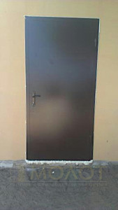 Готовые технические двери